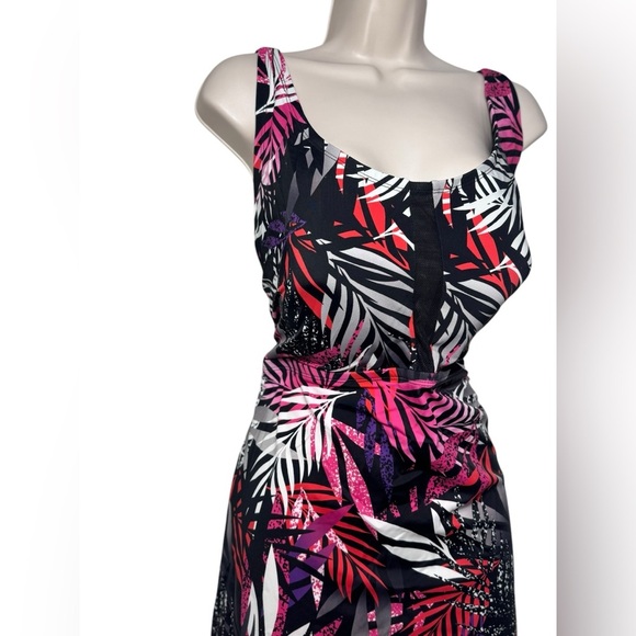 Swim 365 Women's Plus Size Longer-Length Tankini Top - 26 Multi Texture Palm - Picture 5 of 14